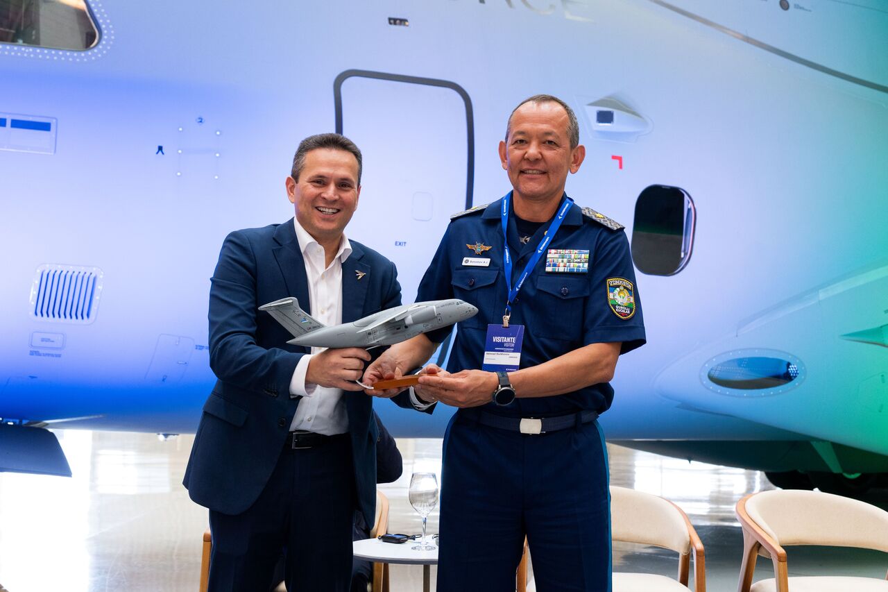 Embraer передал первый C-390 Millennium  ВВС Узбекистана