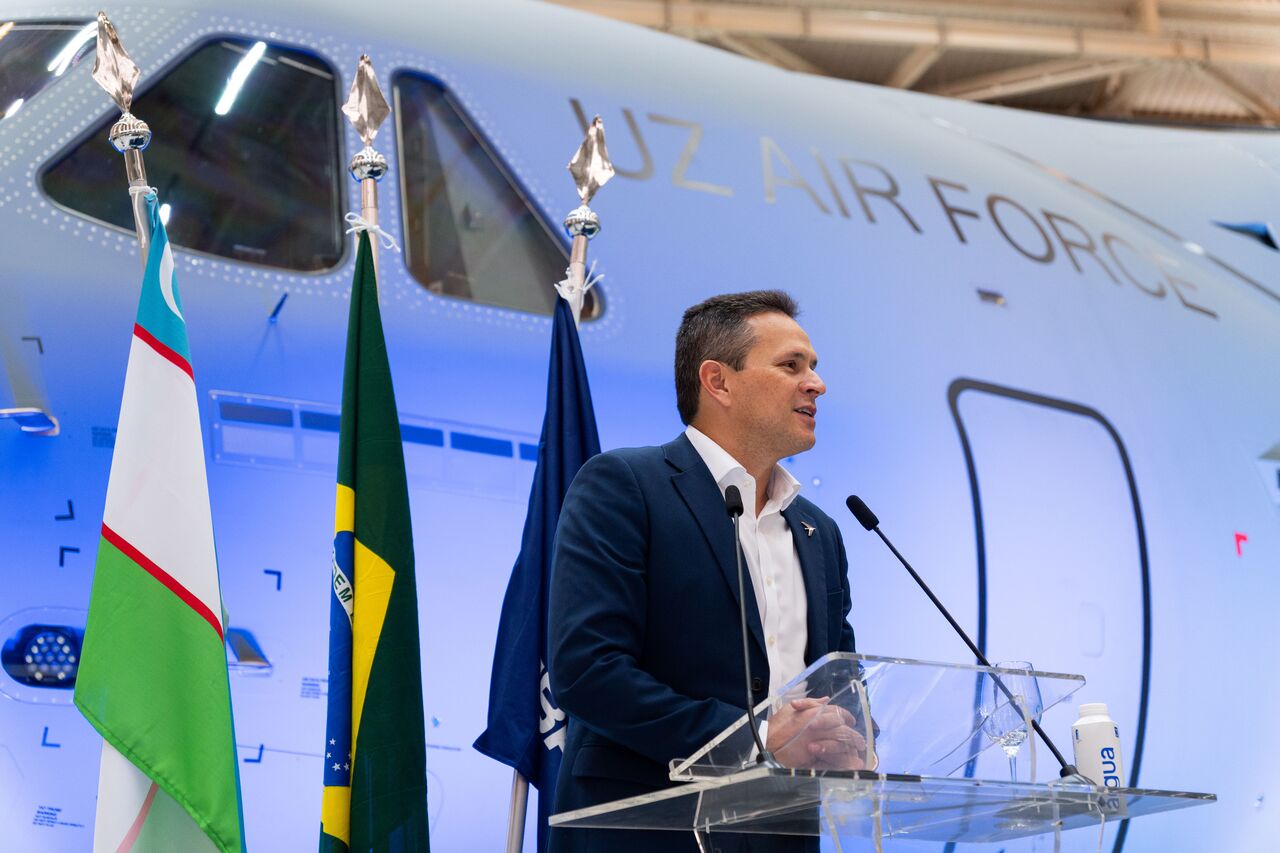 Embraer передал первый C-390 Millennium  ВВС Узбекистана