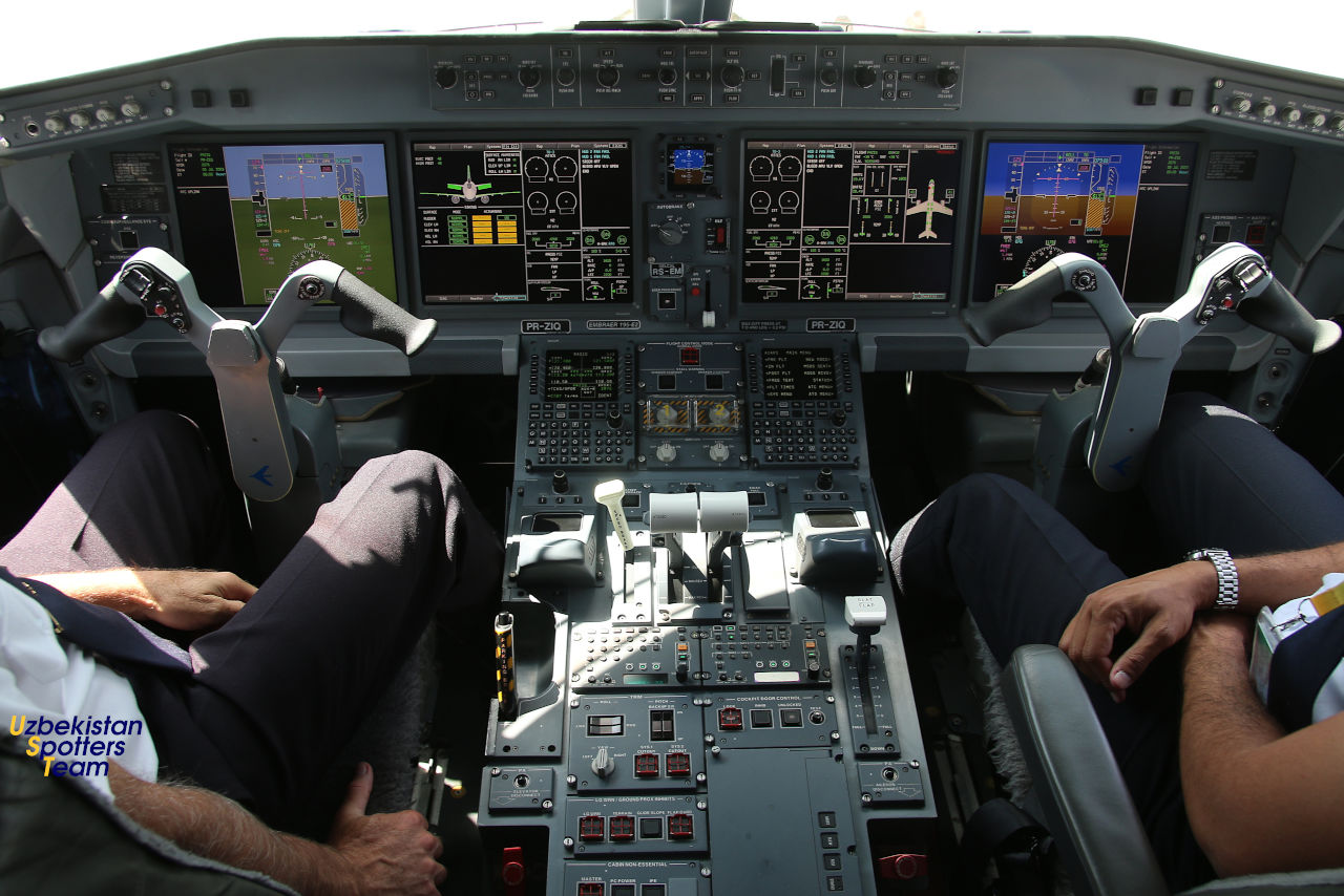 Uzbekistan Spotters Team ushbu bort kabinasini suratga olish va eʼlon qilishga ruxsat olgan birinchi jamoa bo&lsquo;ldi